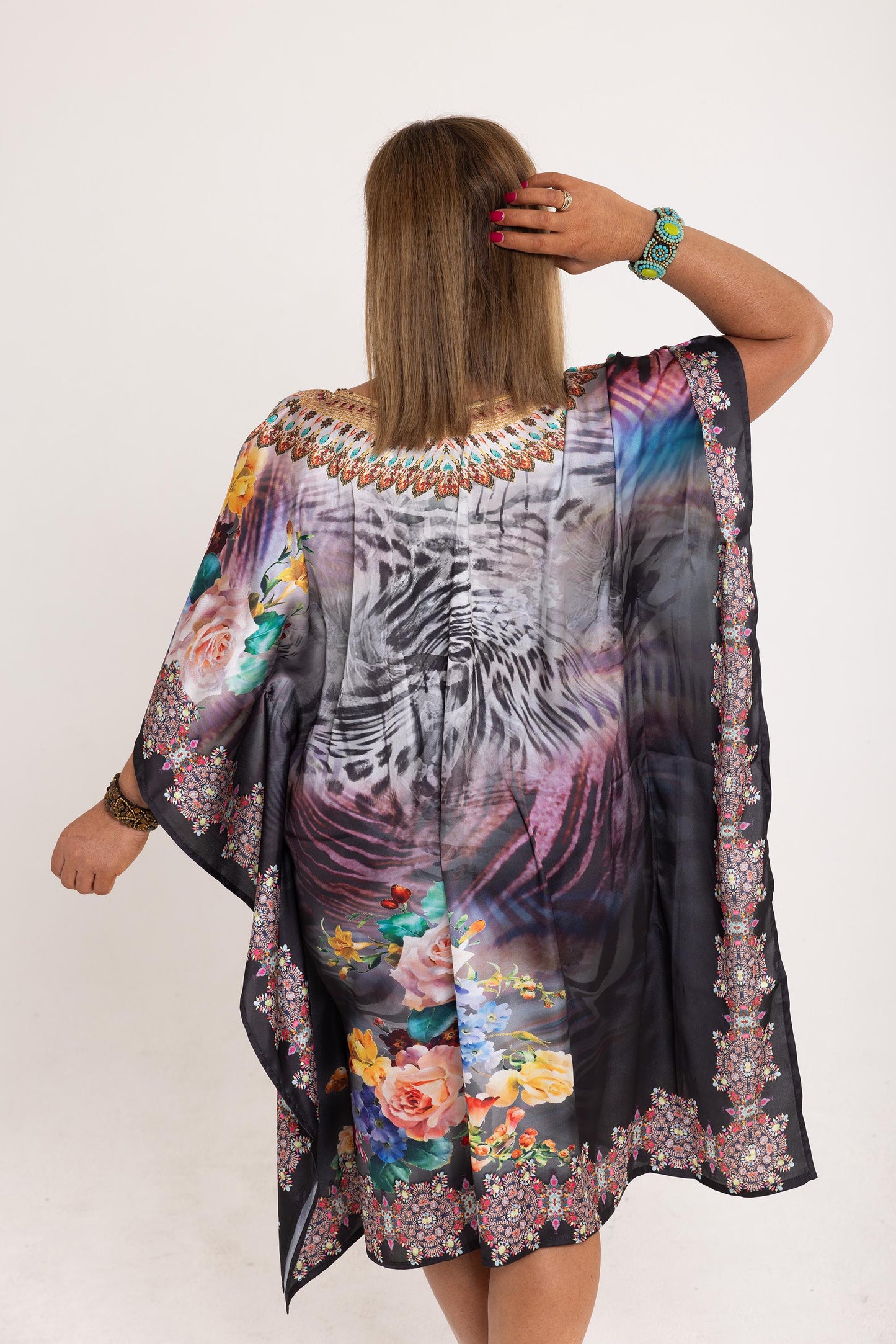 Short Satin - Black and Silver Kaftan